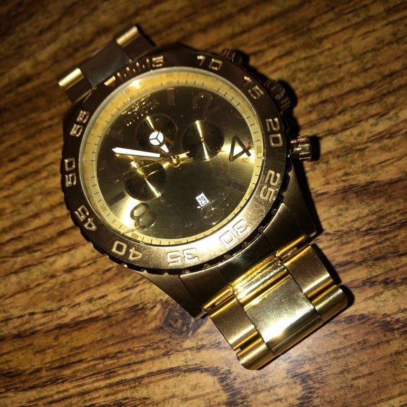 Gold invicta watch - Picture 5 of 5